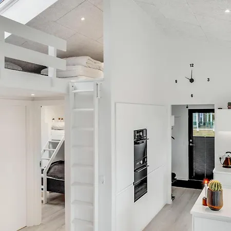 3 Bedroom Stunning In Semesterbostad Haderslev