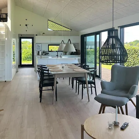 Holiday home 3 Bedroom Stunning In *