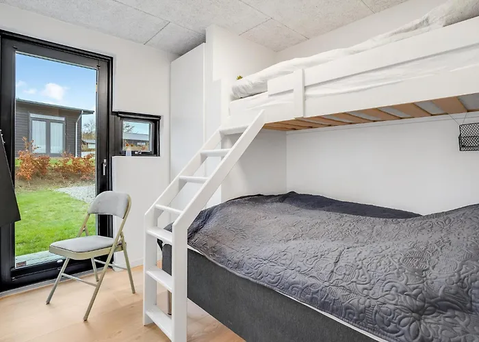 3 Bedroom Stunning In Haderslev