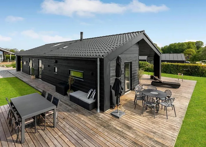 3 Bedroom Stunning In Holiday home *